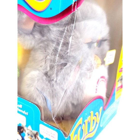 Big FURBY 2005 EMOTO-TRONIC Gray Pink Tiger Electronics Hasbro Talking Toy Grey - Picture 4 of 12